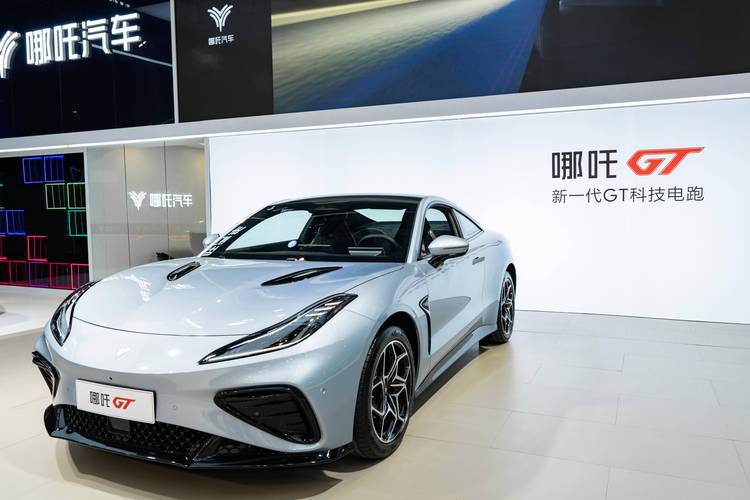 东莞东坑镇贝恒思企业管理咨询哪吒汽车在智能汽车领域的表现，领途汽车在新能源汽车市场中的影响力